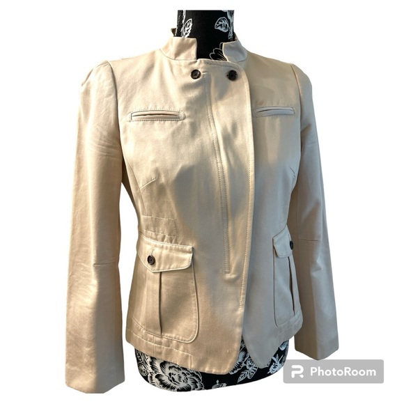 Banana Republic Military Tailored Blazer Size 4P - Picture 4 of 10